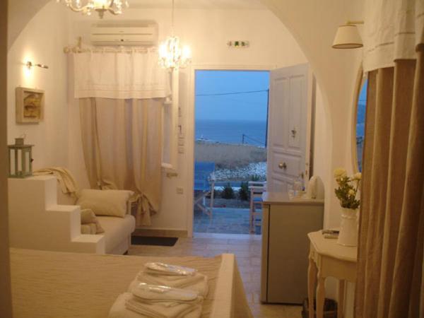 Kimolis Aparthotel Kimolos Exterior photo